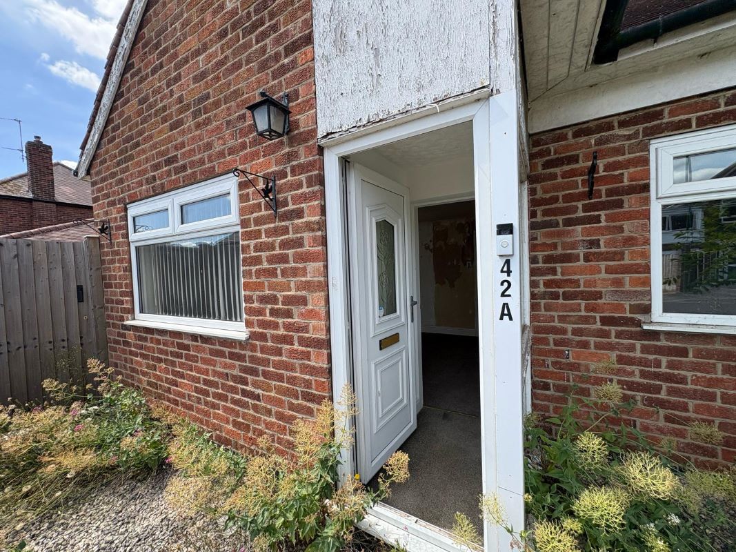 42A Aspley Park Drive, Nottingham, NG8 3EG