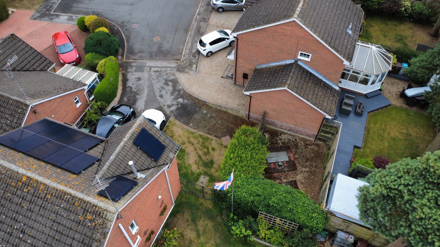 Land between Houses 7 & 8, Pine Close, Rainworth, Mansfield, Nottinghamshire, NG21 0DN