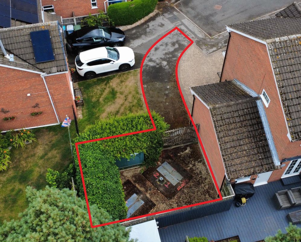Land between Houses 7 & 8, Pine Close, Rainworth, Mansfield, Nottinghamshire, NG21 0DN