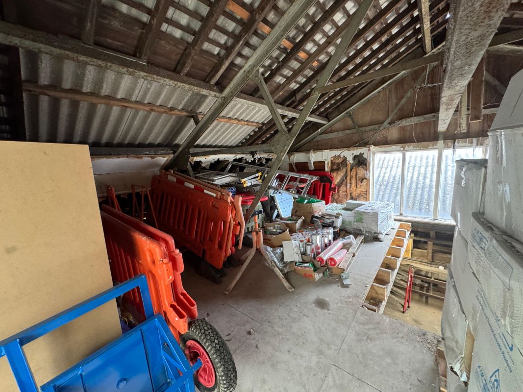 Workshop and Land, Southwell Lane, Kirkby-in-Ashfield, Nottinghamshire, NG17 8EY