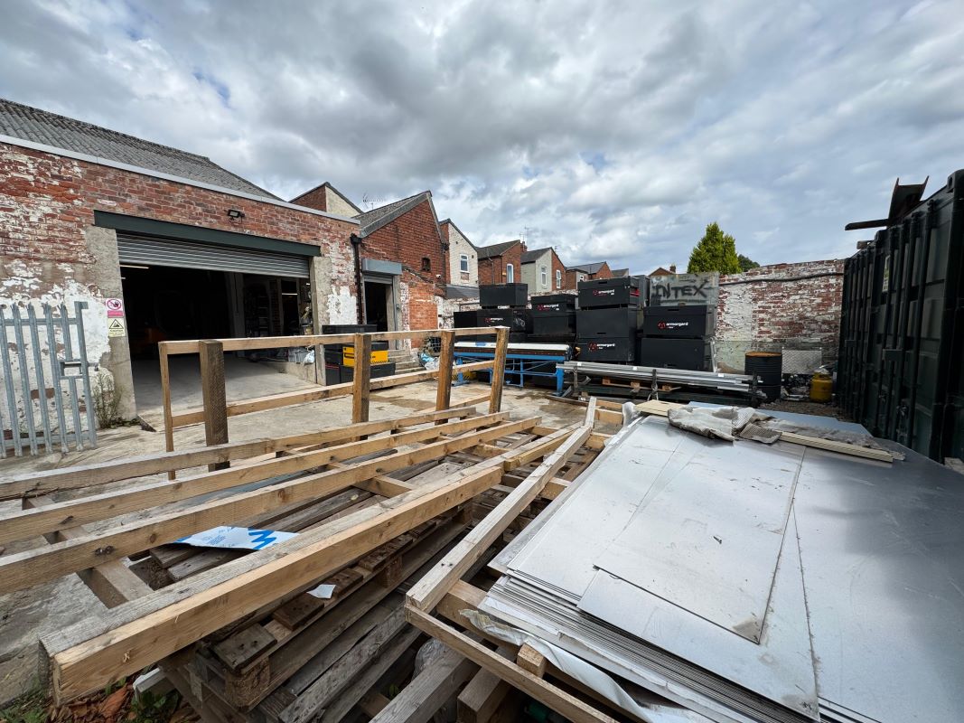Workshop and Land, Southwell Lane, Kirkby-in-Ashfield, Nottinghamshire, NG17 8EY