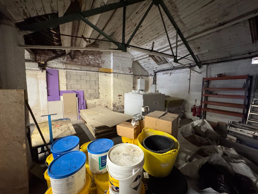 Workshop and Land, Southwell Lane, Kirkby-in-Ashfield, Nottinghamshire, NG17 8EY