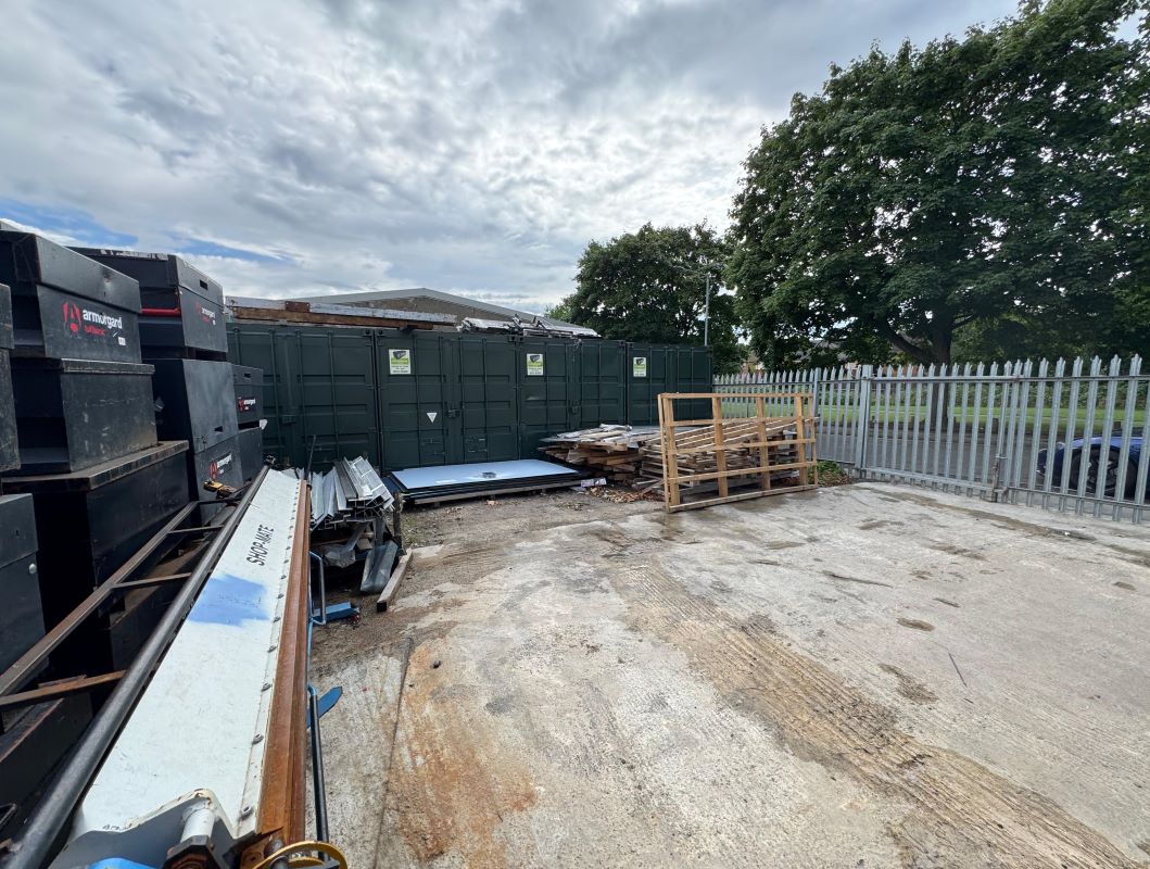 Workshop and Land, Southwell Lane, Kirkby-in-Ashfield, Nottinghamshire, NG17 8EY