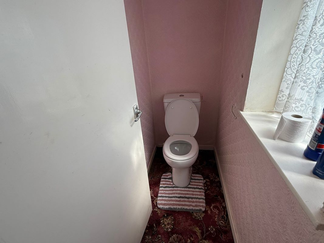 77 Wood Avenue, Creswell, Worksop, Nottinghamshire, S80 4EG