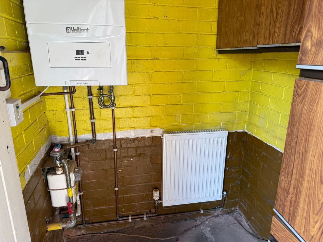 77 Wood Avenue, Creswell, Worksop, Nottinghamshire, S80 4EG