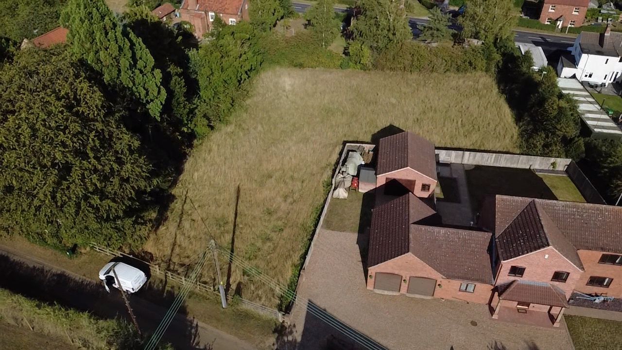 0.55 acre paddock, low road, Besthorpe, Newark, Nottinghamshire, NG23 7HJ