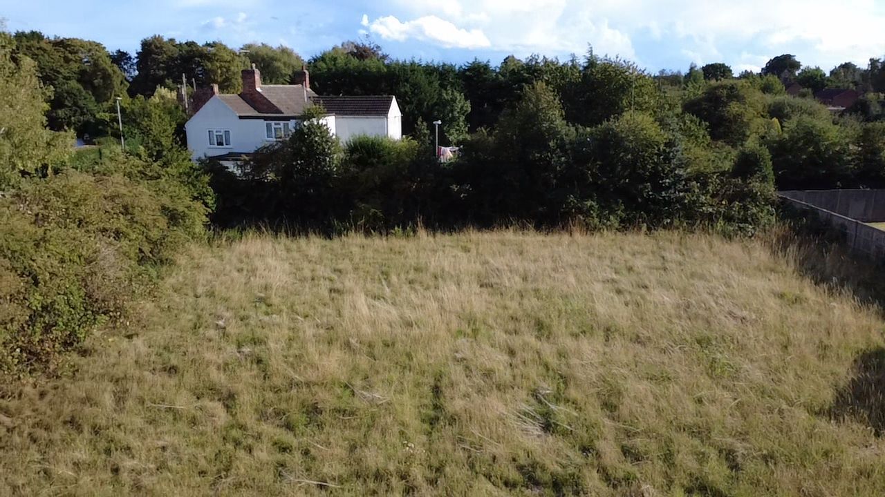0.55 acre paddock, low road, Besthorpe, Newark, Nottinghamshire, NG23 7HJ