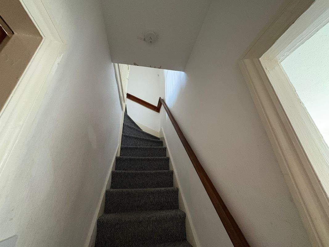 9 Corby Road, Nottingham, NG3 5HF