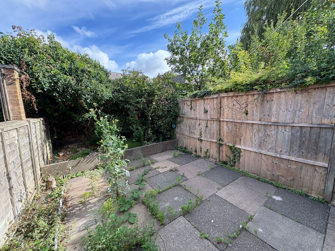 9 Corby Road, Nottingham, NG3 5HF