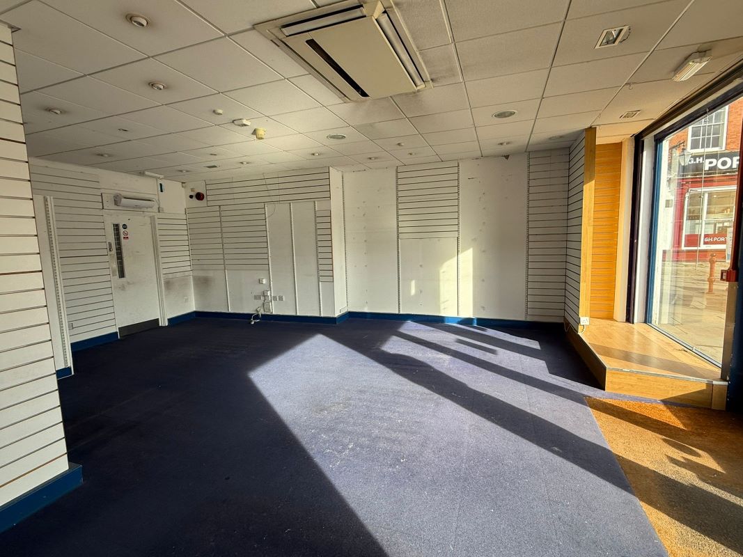 21 Market Place, Newark on Trent, Nottinghamshire, NG24 1EA