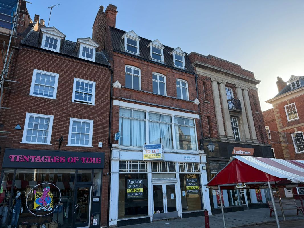 21 Market Place, Newark on Trent, Nottinghamshire, NG24 1EA
