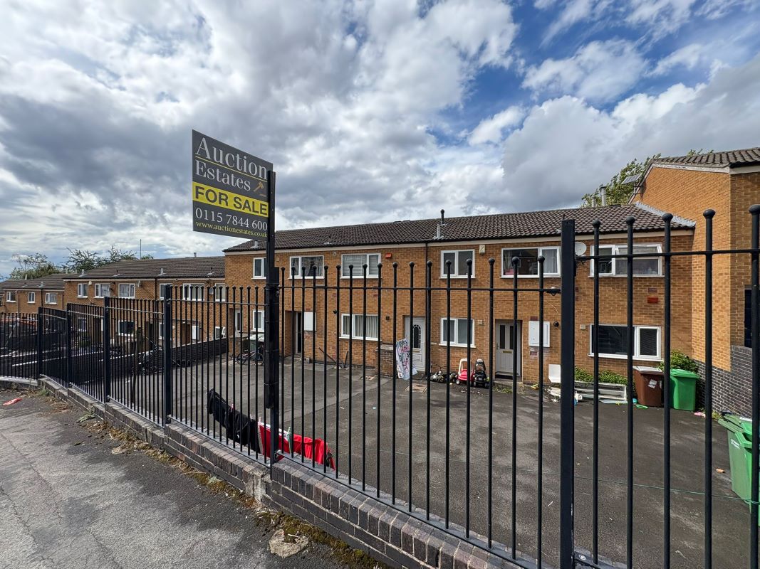 20 Leiston Gardens, Top Valley, Nottingham, NG5 9DZ