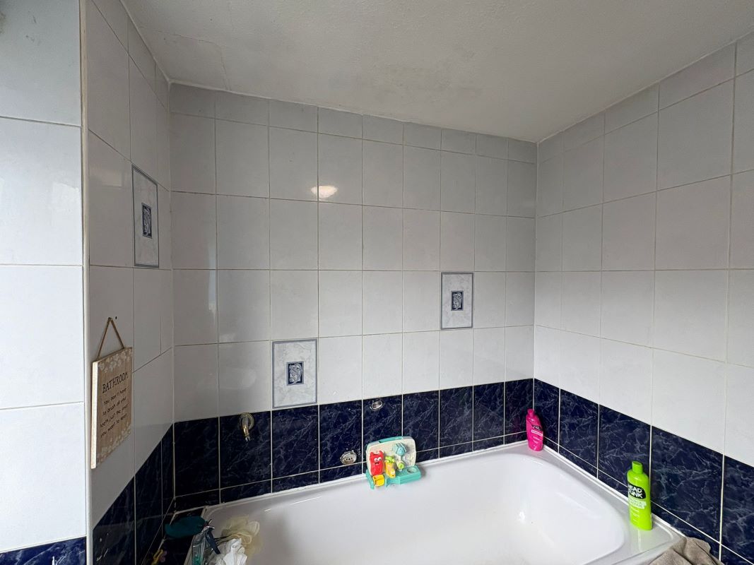 20 Leiston Gardens, Top Valley, Nottingham, NG5 9DZ