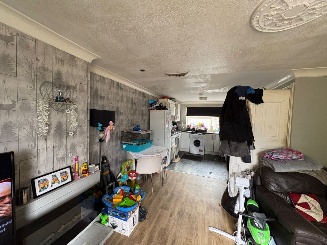 20 Leiston Gardens, Top Valley, Nottingham, NG5 9DZ
