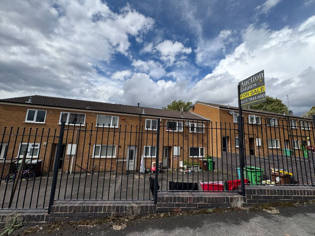 20 Leiston Gardens, Top Valley, Nottingham, NG5 9DZ