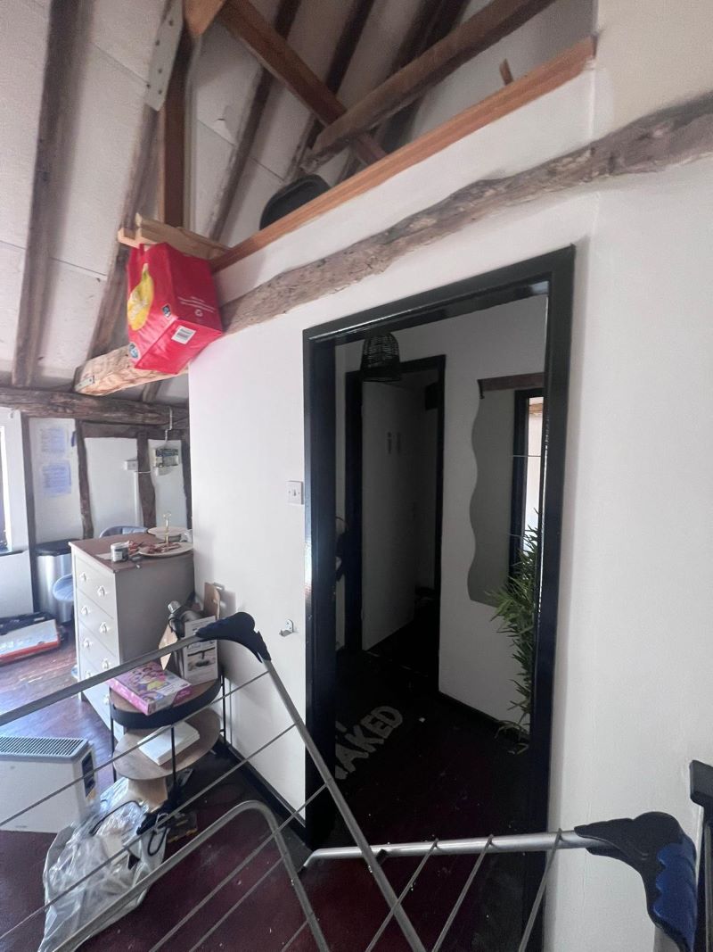 Unit 3, White Hart Yard, Newark, Nottinghamshire, NG24 1DX