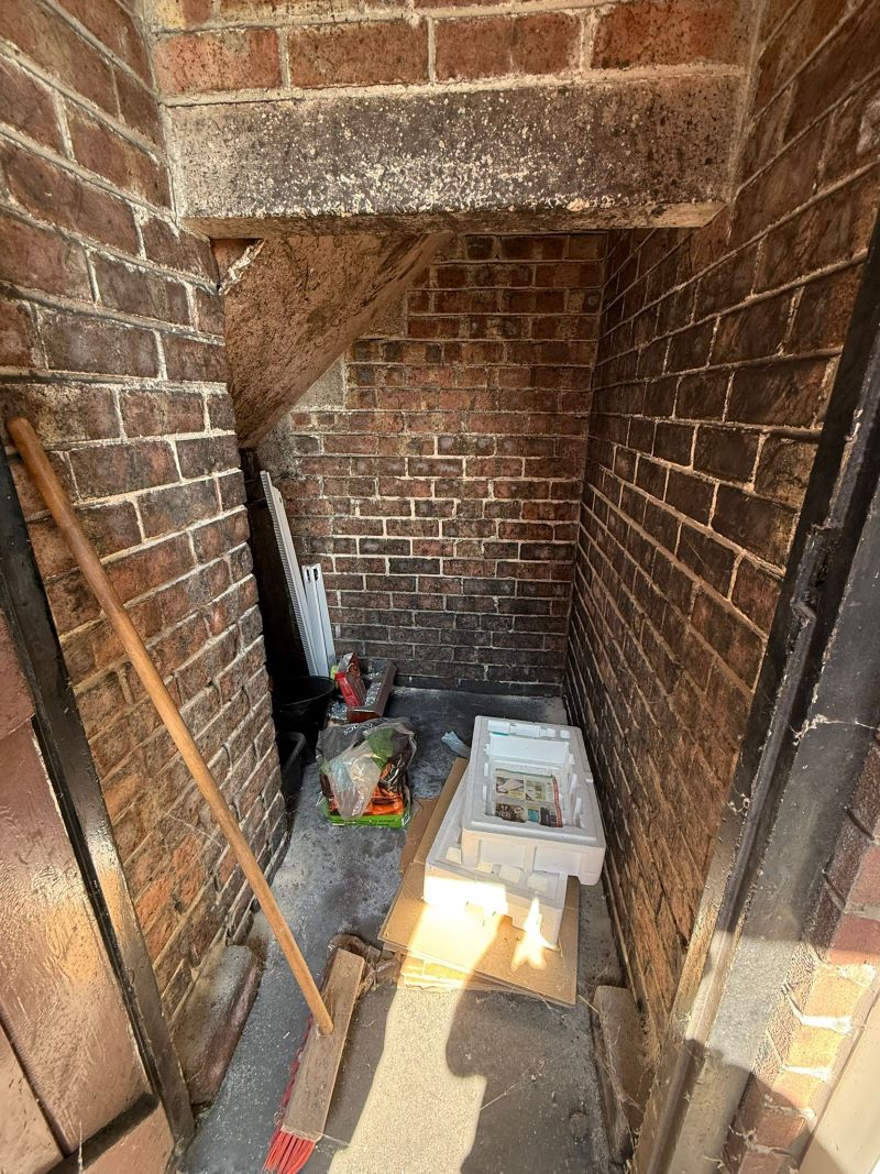 77 Wood Avenue, Creswell, Worksop, Nottinghamshire, S80 4EG