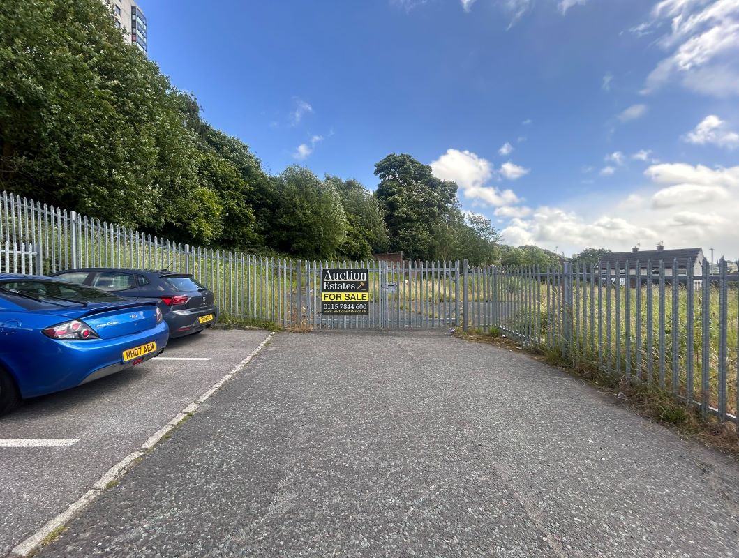 1.04 acres of land off Calder Close, Halifax, Calderdale, HX2 8PB