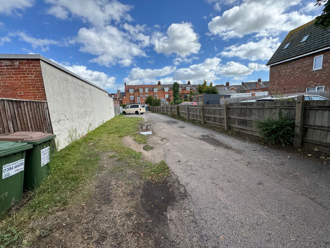 Residential Development to the rear 137 to 141 Hamilton Road, Felixstowe, Suffolk, IP11 7BL