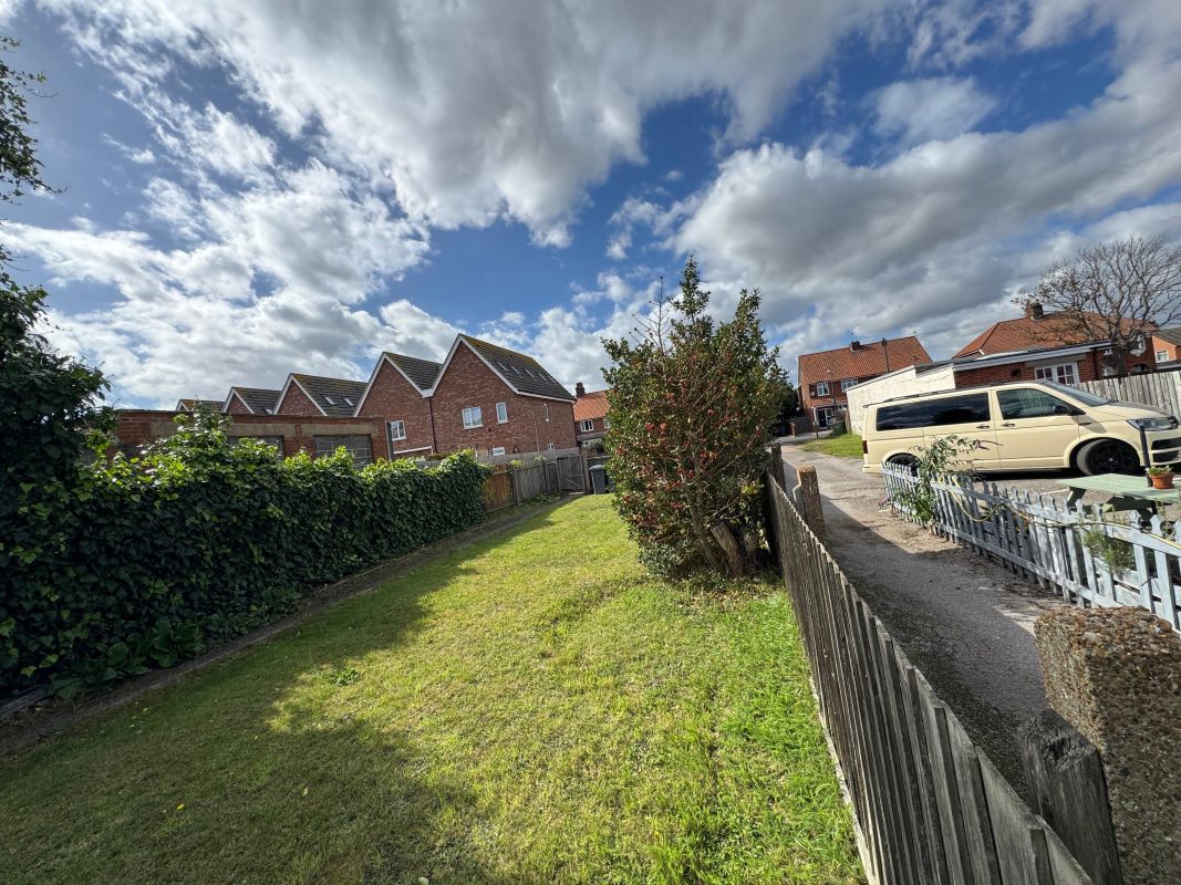 Residential Development to the rear 137 to 141 Hamilton Road, Felixstowe, Suffolk, IP11 7BL