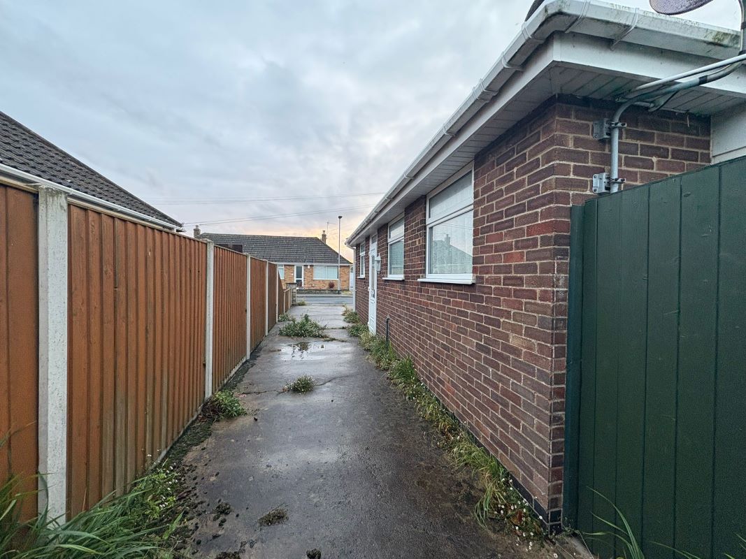 30 Forsyth Crescent, Skegness, Lincolnshire, PE25 3PR
