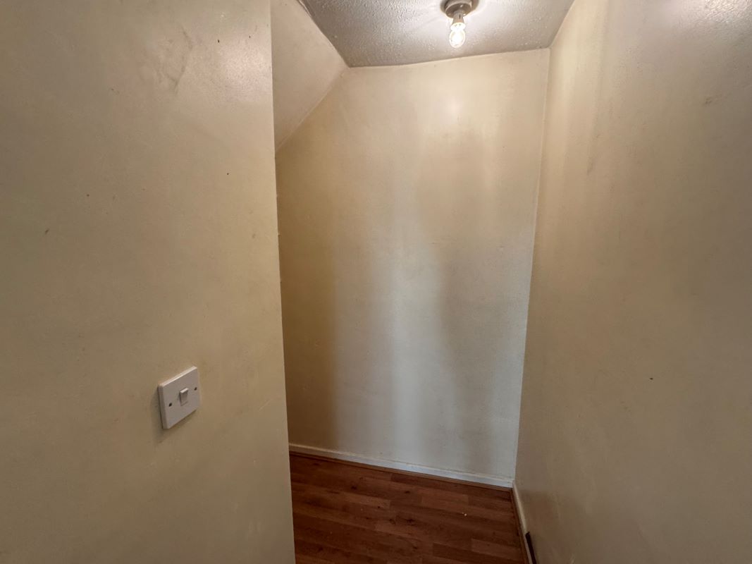 56 Spindle Gardens, Nottingham, NG6 7DG