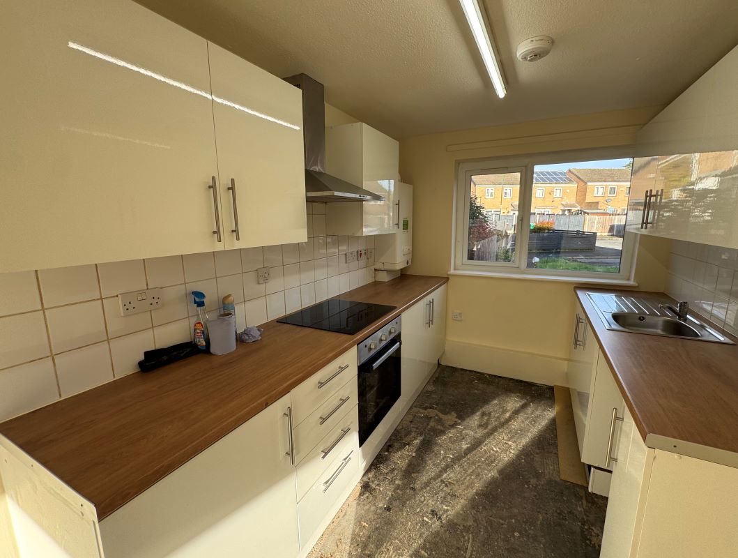 56 Spindle Gardens, Nottingham, NG6 7DG