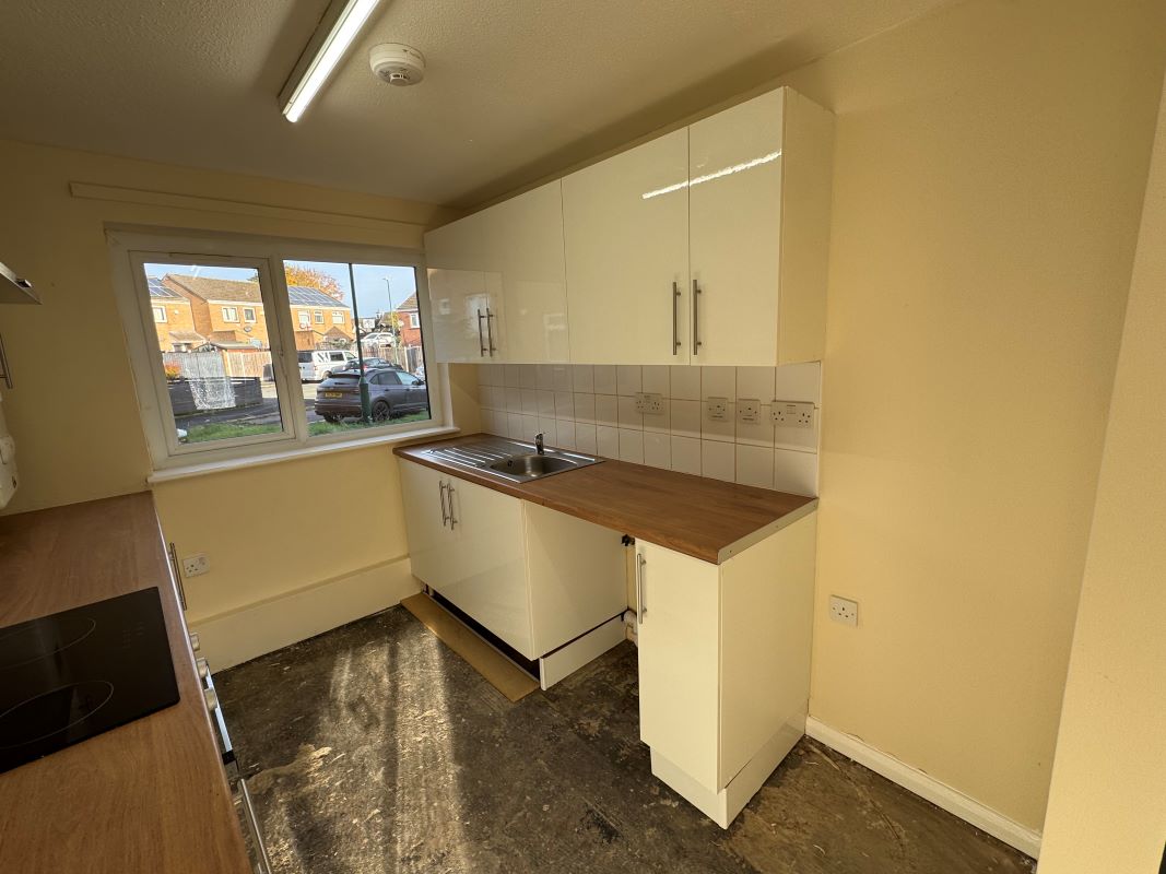 56 Spindle Gardens, Nottingham, NG6 7DG