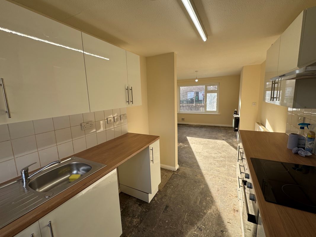 56 Spindle Gardens, Nottingham, NG6 7DG