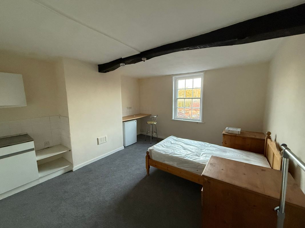 64, 66, 68 (A,B,C) Castle Gate, Newark, Nottinghamshire, NG24 1BG