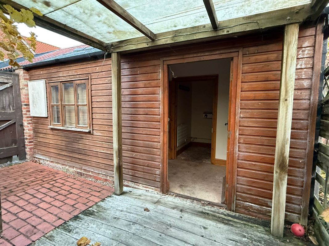 64, 66, 68 (A,B,C) Castle Gate, Newark, Nottinghamshire, NG24 1BG