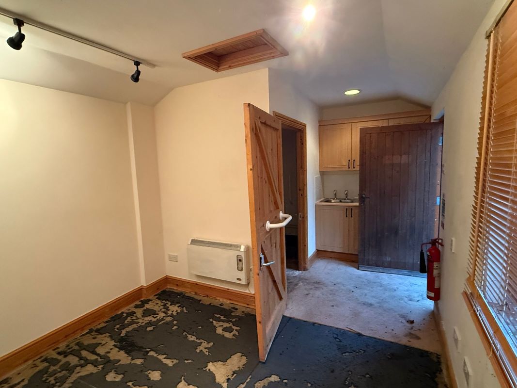 64, 66, 68 (A,B,C) Castle Gate, Newark, Nottinghamshire, NG24 1BG