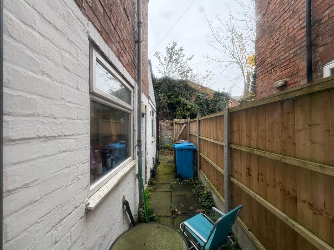 53 Granby Street, Ilkeston, Derbyshire, DE7 8HP