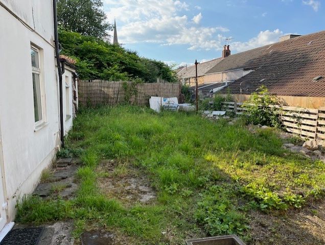 Land to the rear 18-19 Cross Street, Aberdare, CF44 7EG