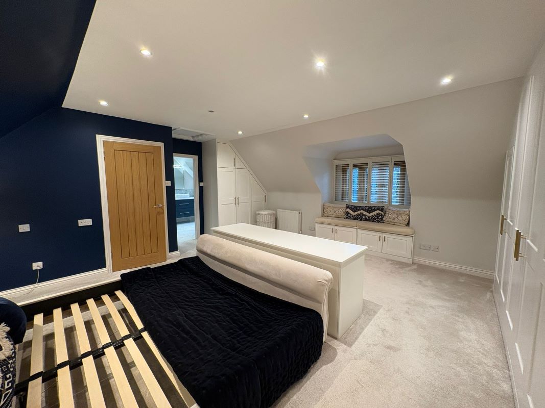 The Paddock Holme House Farm, Radcliffe Road, Holme Pierrepont, Nottingham, NG12 2LT