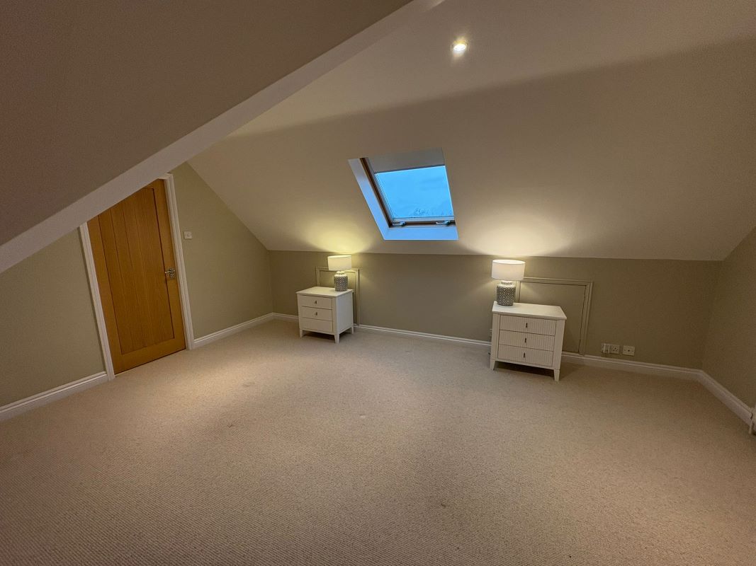 The Paddock Holme House Farm, Radcliffe Road, Holme Pierrepont, Nottingham, NG12 2LT