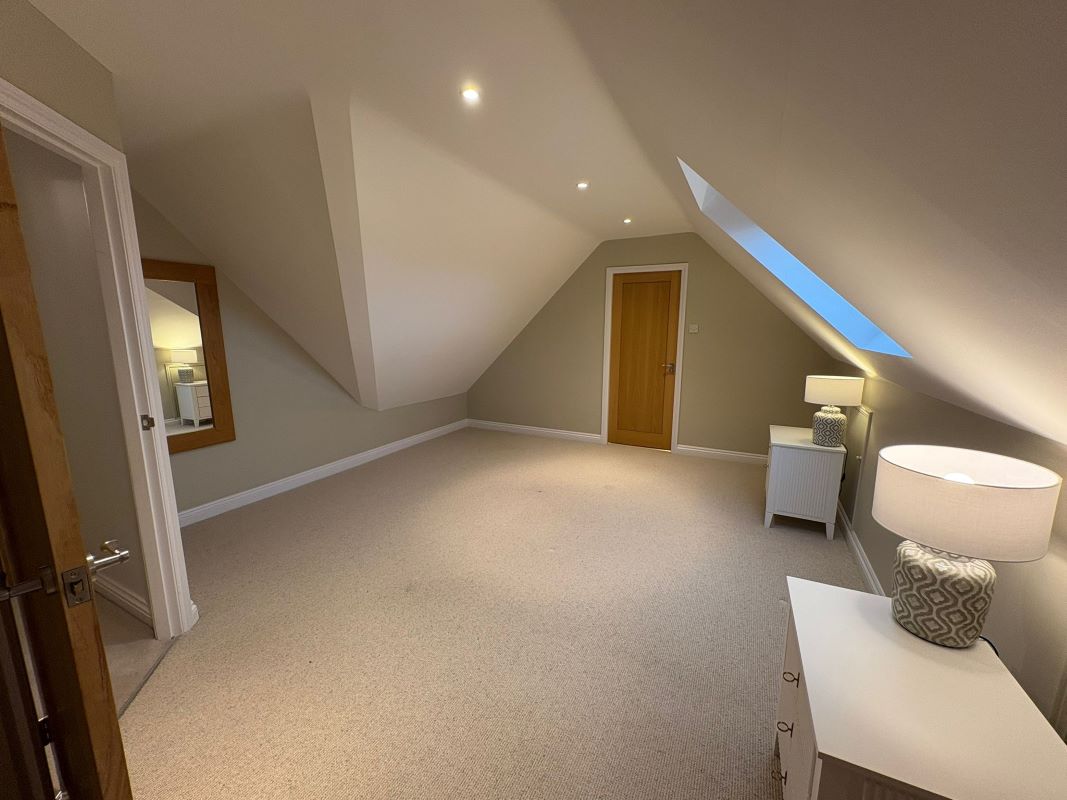 The Paddock Holme House Farm, Radcliffe Road, Holme Pierrepont, Nottingham, NG12 2LT