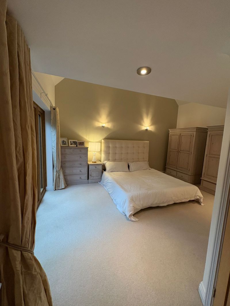 The Paddock Holme House Farm, Radcliffe Road, Holme Pierrepont, Nottingham, NG12 2LT