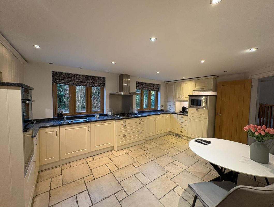 The Paddock Holme House Farm, Radcliffe Road, Holme Pierrepont, Nottingham, NG12 2LT