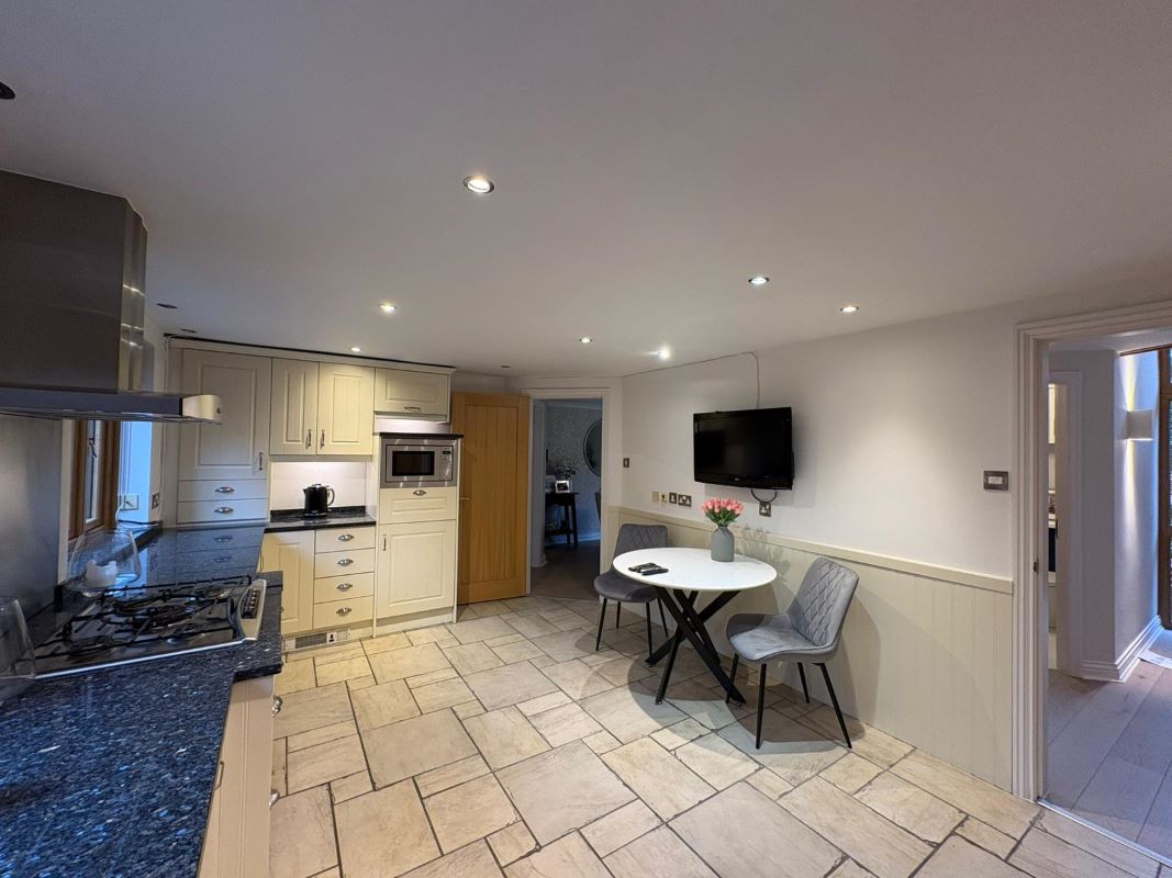 The Paddock Holme House Farm, Radcliffe Road, Holme Pierrepont, Nottingham, NG12 2LT