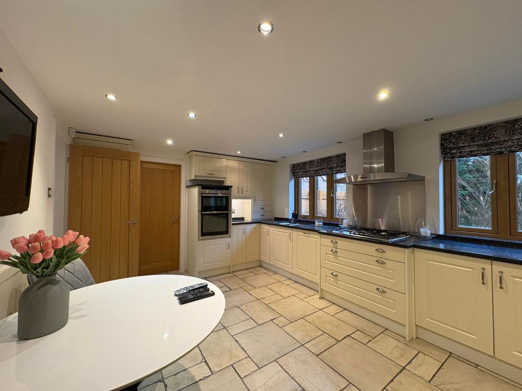 The Paddock Holme House Farm, Radcliffe Road, Holme Pierrepont, Nottingham, NG12 2LT