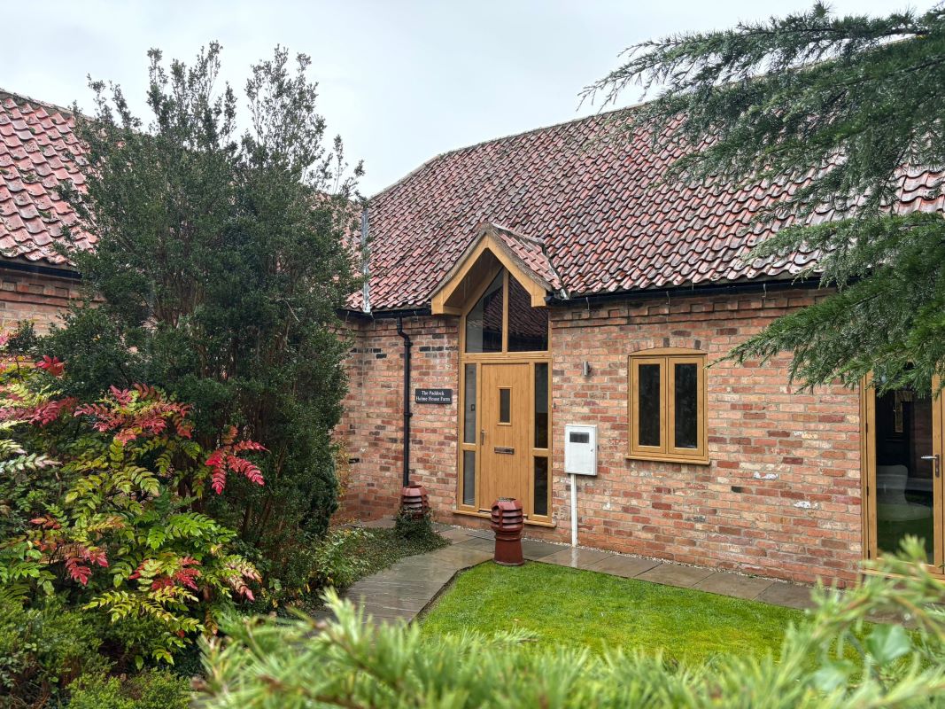 The Paddock Holme House Farm, Radcliffe Road, Holme Pierrepont, Nottingham, NG12 2LT