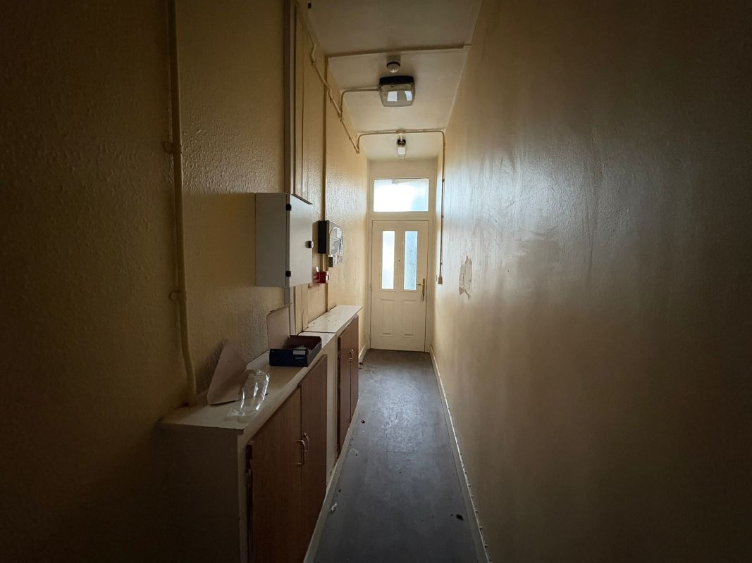 15 Gedling Grove, Nottingham, NG7 4DU