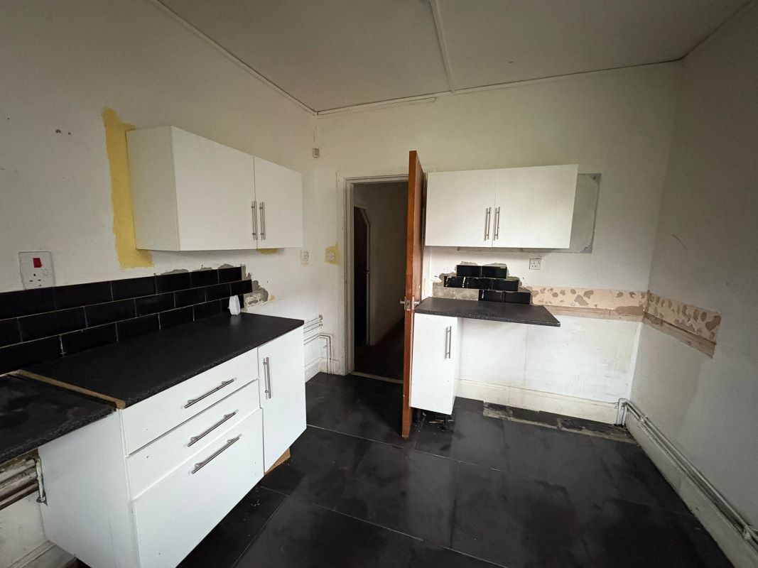 15 Gedling Grove, Nottingham, NG7 4DU