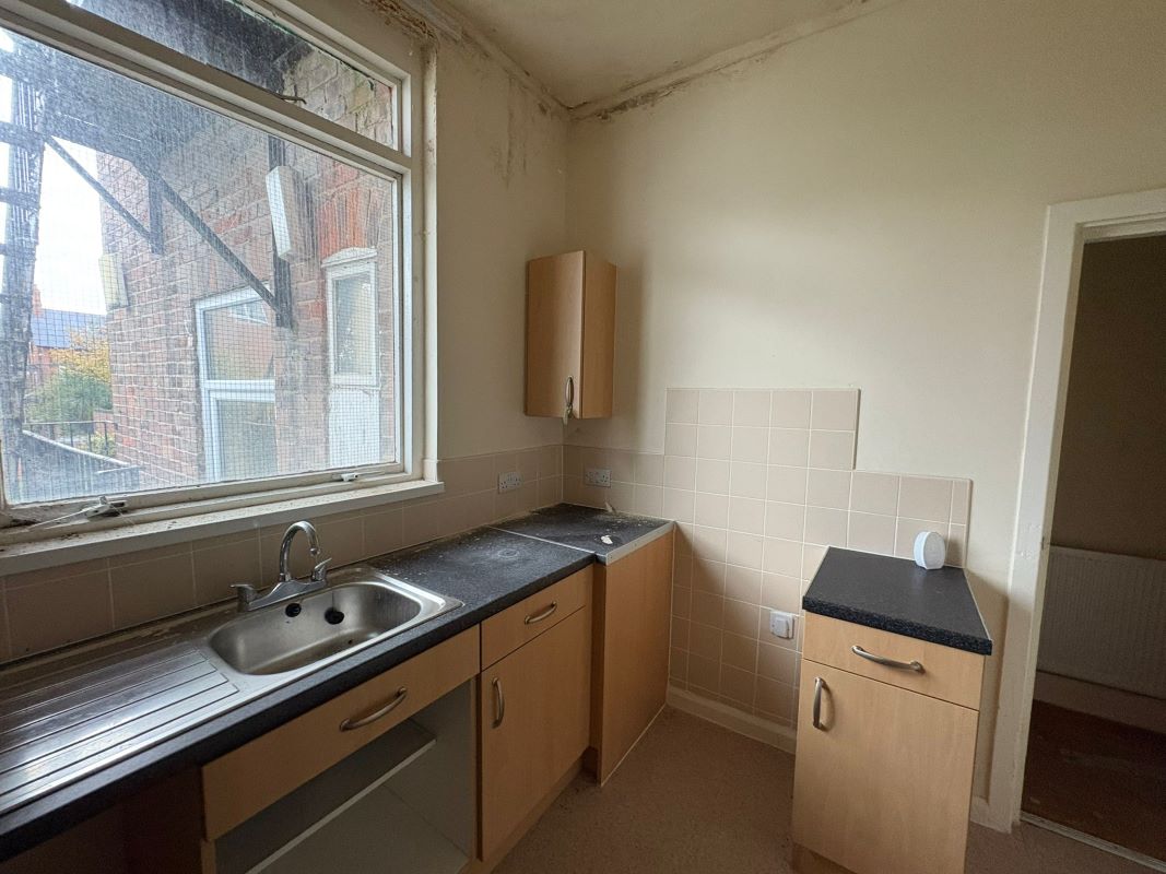 15 Gedling Grove, Nottingham, NG7 4DU