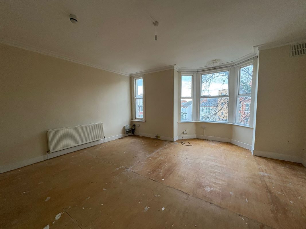 15 Gedling Grove, Nottingham, NG7 4DU