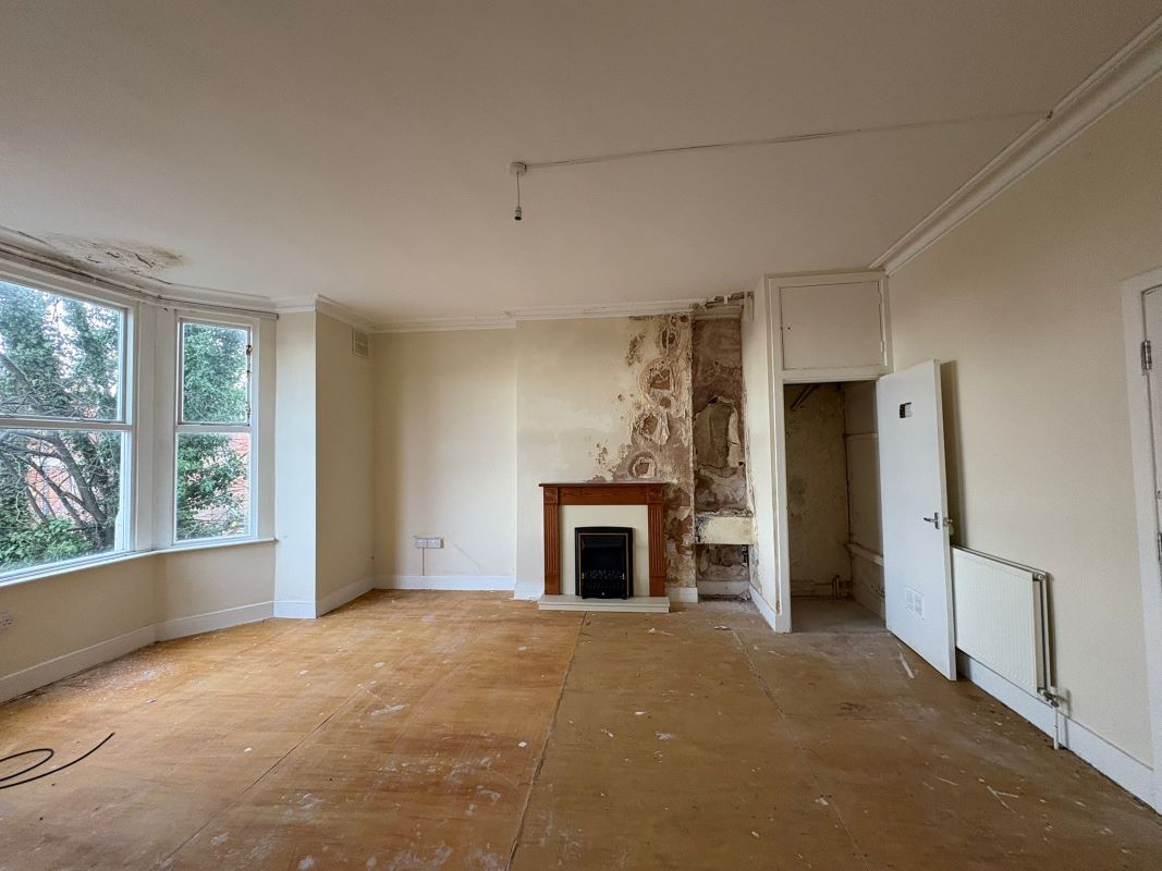 15 Gedling Grove, Nottingham, NG7 4DU