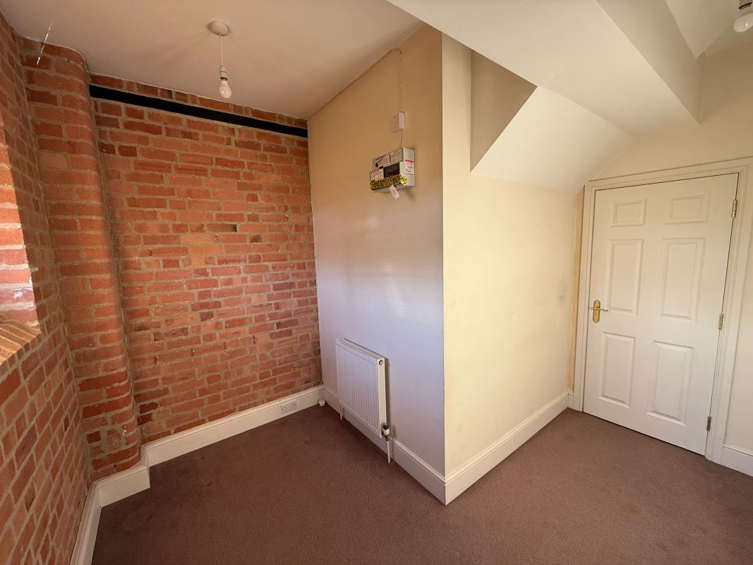 Duplex Apartment 5 Sandpiper House, Marhill Road, Carlton, Nottingham, NG4 3AJ