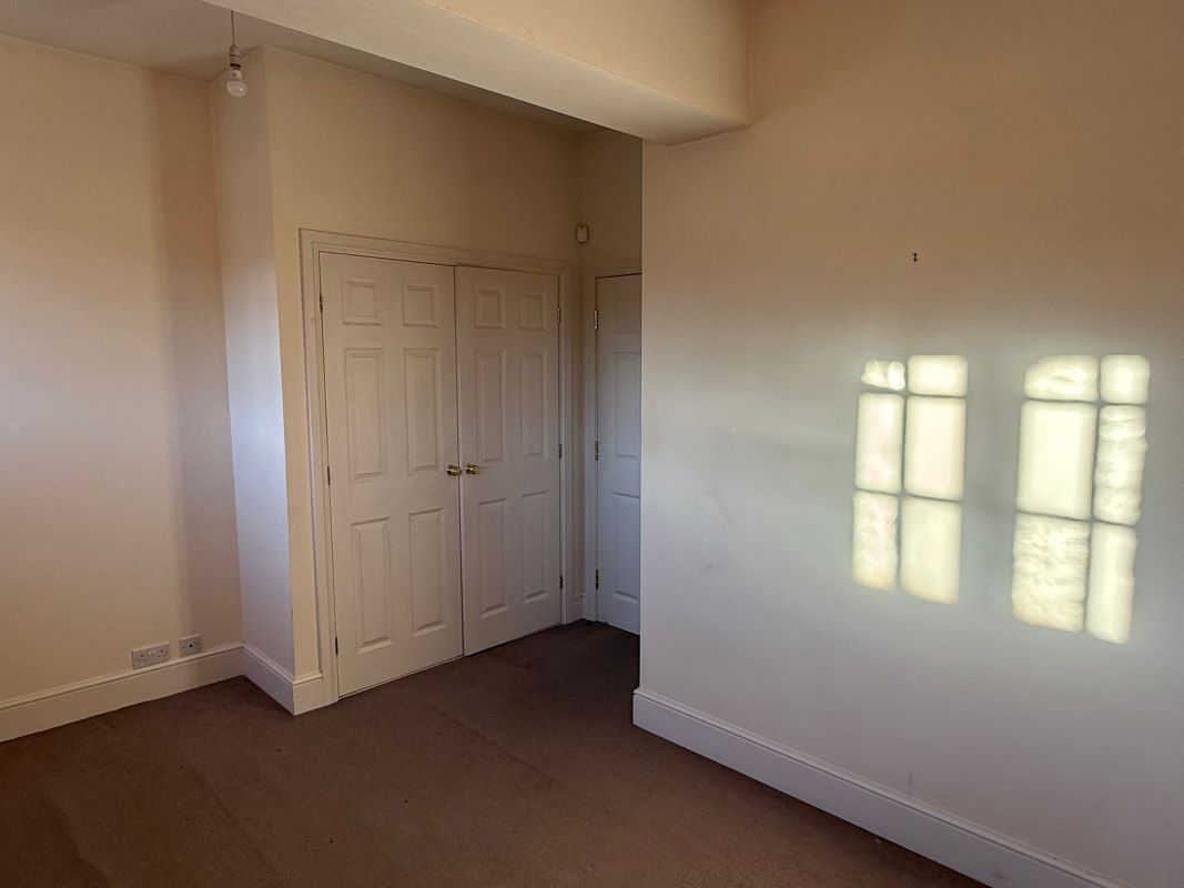 Duplex Apartment 5 Sandpiper House, Marhill Road, Carlton, Nottingham, NG4 3AJ
