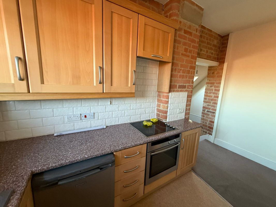 Duplex Apartment 5 Sandpiper House, Marhill Road, Carlton, Nottingham, NG4 3AJ